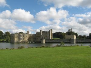 리즈 성, 다스코인 가문의 조상 대대로의 저택 역할을 했다.