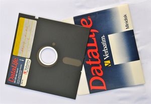 1984년산 5.25인치 데이터라이프 플로피 디스크