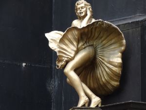 버밍엄 영국의 먼로 조각상.