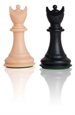 스탠턴 양식 프린세스 말. 다른 많은 디자인이 사용되었으며, 각 변형에서 말에 사용된 이름을 기반으로 하는 경우가 많다.