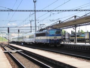 오트로코비체 기차역