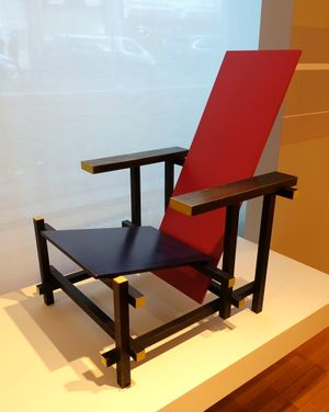 빨강 파랑 의자 - 쾰른 응용미술관에 소장