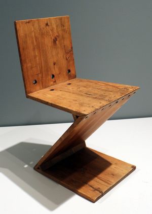 지그재그 의자는 피츠버그의 카네기 미술관에 소장되어 있다.