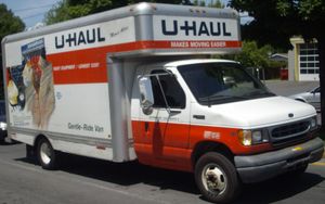 1999–2002년형 포드 E-350 컷어웨이 섀시 (U-Haul 차량으로 개조)