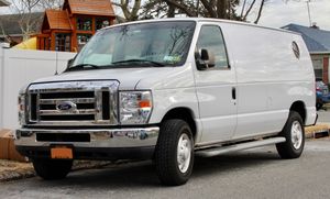 2008년형 포드 E-250 카고 밴