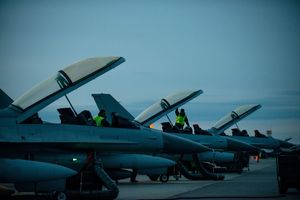 레드 플래그 알래스카 2015에 참가중인 한국 공군의 KF-16D