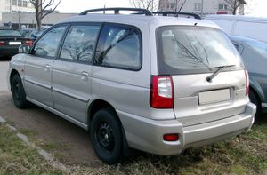 기아 카스타 (전기형) 후측면