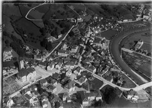 m}} 상공에서 촬영한 항공 사진