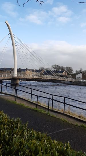 살몬 위어 다리