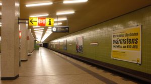 쿠르퓌르스텐담역