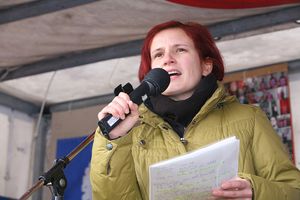 2010년 드레스덴에서 열린 반파시스트 시위에 참여한 키핑