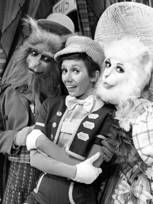 샌디 덩컨(피노키오 역), 플립 윌슨(여우 역), 리즈 토레스(고양이 역) (1976년 TV 뮤지컬)