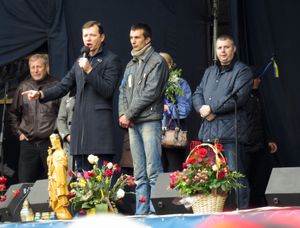 키예프, 마이단 메인 스테이지에서의 회의