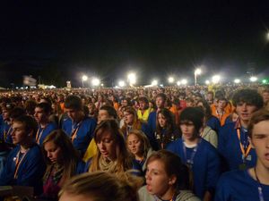 하이드 파크 야외 예배에 참석한 8만 명의 사람들.