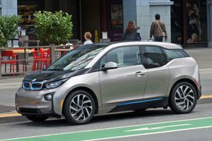 BMW i3 전기차는 모지스레이크에서 생산된 탄소 섬유 강화 플라스틱을 사용한다.