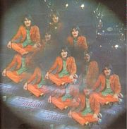 "Blue Jay Way" 영화 시퀀스에서 공연하는 해리슨