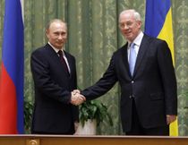 블라디미르 푸틴과 미콜라 아자로프 우크라이나 총리 (2011년 4월 12일)