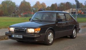 사브 900 터보: 1980년대 본드의 차