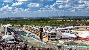 많은 관객을 맞이한 2021년 미국 그랑프리(예선일). 회장은 텍사스주 오스틴에 위치한 서킷 오브 더 아메리카스이다.