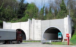 A4/A5 이브레아-산티아 연결: 아벤코 고개 터널