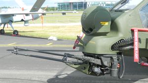 M197 20 mm 3열 회전식 기관포 및 ASELFLIR-300T 전자광학 FLIR 시스템