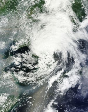 7월 19일 한반도 위에 있는 태풍 카눈