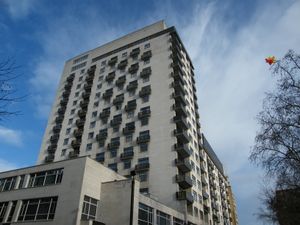 런던의 주메이라 칼튼 타워