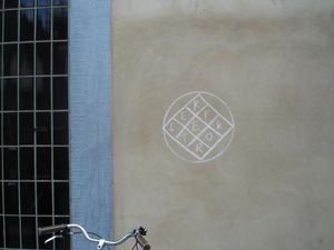 런던의 Reflektor 낙서