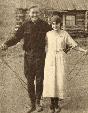 런던과 버지니아 브라운 페어1920년 전시회 럴드에서