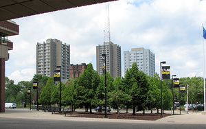 샌드버그 레지던스 홀(Sandburg Residence Halls)