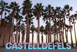 카스텔데펠스 해변