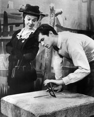 밴플리트와 앤서니 퍼킨스가 브로드웨이 프로덕션 고향으로 돌아가, 천사 (1957)에서.