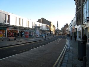 2006년 덤버턴 시내 중심가.