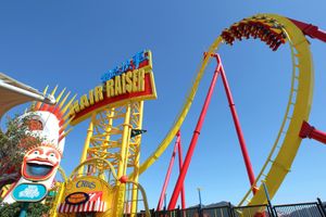 스릴 마운틴 – 헤어 레이저