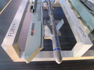 IDEX 2017에서 텍스트론 퓨리 모형