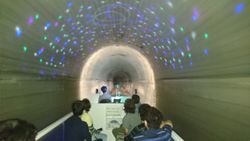 터널 내 주행 풍경