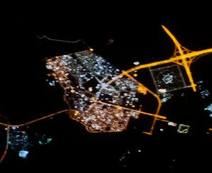 밤의 알코르 위성 사진