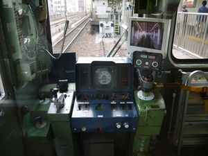 원맨 운전 대응 개조를 실시한 운전대