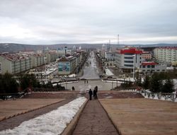 시산 공원에서 모허의 거리를 내려다보다