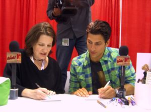 2012년 뉴욕 코믹 콘에서 MTV 긱을 위한 코너의 스케치