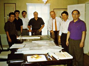 대학 계획 위원회에는 무종찬 초대 총장과 서던캘리포니아 대학교 앨런 크레디터 부총장이 포함되었다.