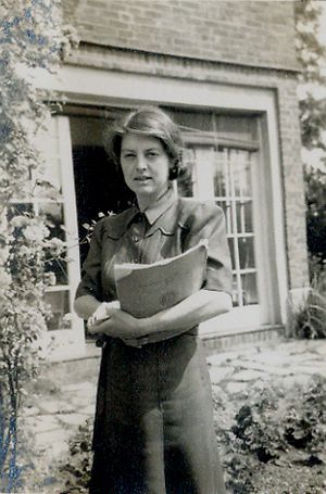 조앤 터빌-피터, 1943