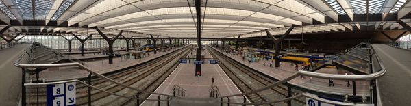 2014년 로테르담 중앙역 플랫폼 파노라마