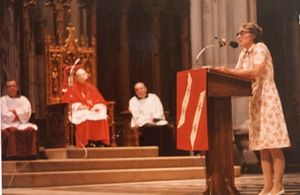 1970년대 테렌스 쿡 추기경이 참석한 퀴블러로스 연설