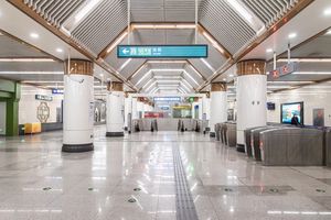 7호선 다관잉역 로비 (2023년 11월 촬영)