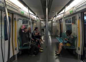 SFM05형 열차 내부