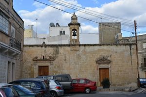 루카의 탈-프타야르 예배당은 매장지로 사용되었다.