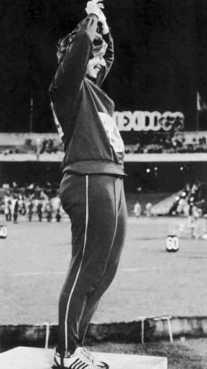 리아 마놀리우의 우승 후 모습