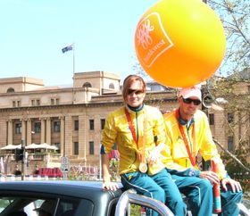 호주는 남자 및 여자 470급 경기에서 모두 우승했다. 사진은 각각의 스키퍼인 엘리즈 레키치와 네이선 윌모트이다.