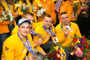 라트비아는 4인승 봅슬레이에서 금메달을 획득했다.